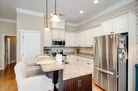 Kitchen - 427 Sandleton Way, Evans, GA 30809 photo 3 of 4
