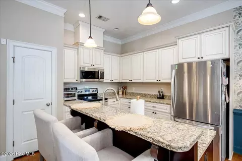 Kitchen - 427 Sandleton Way, Evans, GA 30809 photo 4 of 4