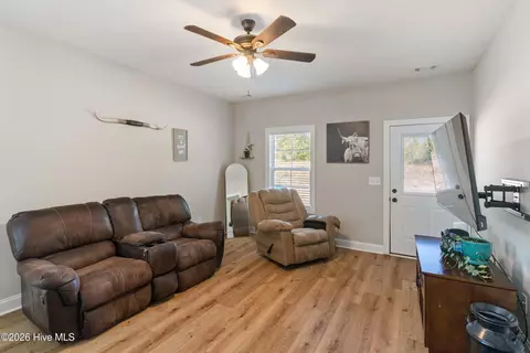 Entry Way - 3455 Old Augusta Rd, Dearing, GA 30808 photo 2 of 3