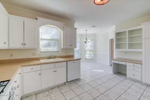 Kitchen - 904 Rainne Ct, Evans, GA 30809 photo 3 of 5