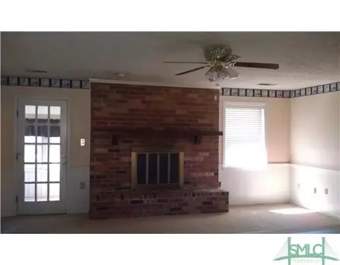 215 E Whatley St, Pooler, GA 31322 photo 7