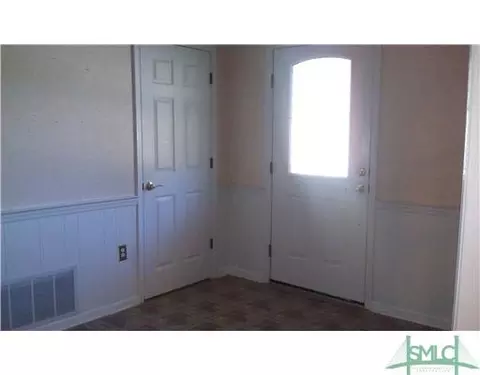 215 E Whatley St, Pooler, GA 31322 photo 6