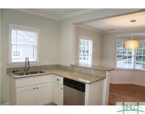 320 E 60th St, Savannah, GA 31405 photo 8