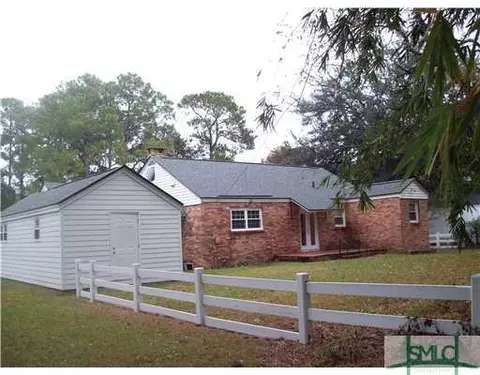 501 E 60th St, Savannah, GA 31405 photo 2