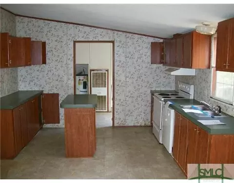 106 Burnt Tree Dr, Guyton, GA 31312 photo 5