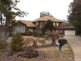 106 Maple, Pine Knoll Shores, NC 28512 photo 2