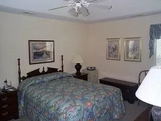 127 Willow, Pine Knoll Shores, NC 28512 photo 5