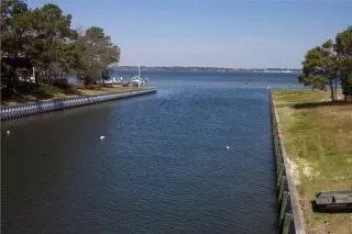 125 Cedar, Pine Knoll Shores, NC 28512 photo 10