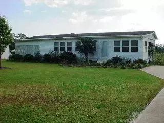 127 Chadwick, Gloucester, NC 28528 photo 2
