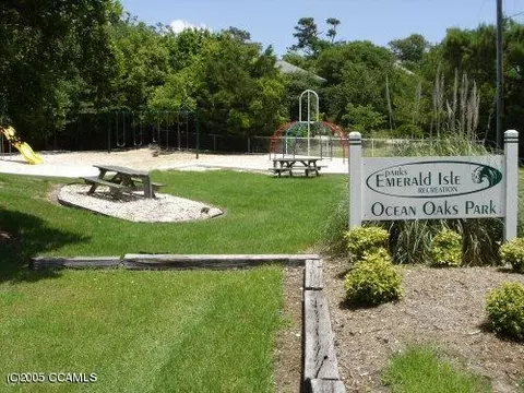 142 Pinewood, Emerald Isle, NC 28594 photo 12