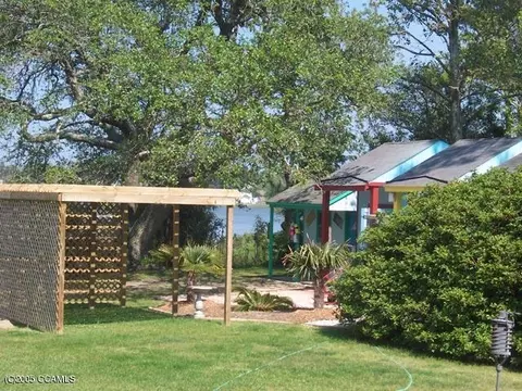 285 Sleepy Point Rd, Gloucester, NC 28528 photo 5