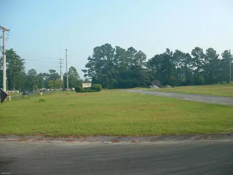 1675 Piney Green Rd, Jacksonville, NC 28546 photo 1