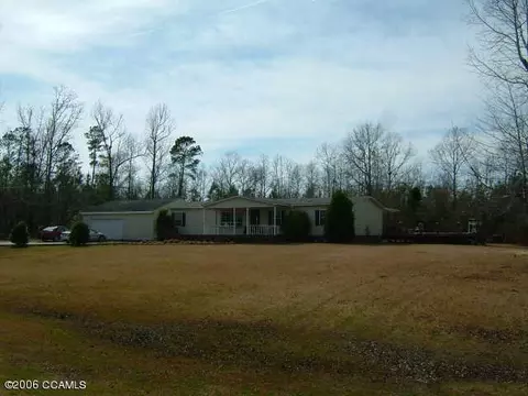 655 Jumpin Run Rd, Hubert, NC 28539 photo 1