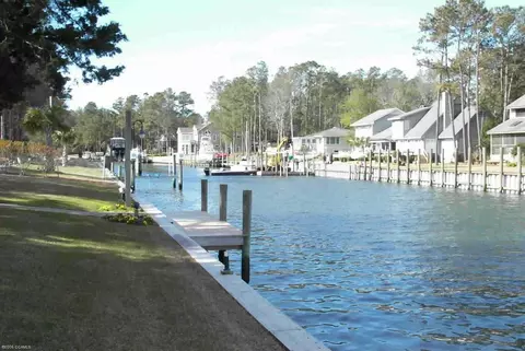 284 Oakleaf, Pine Knoll Shores, NC 28512 photo 4