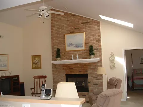 122 Cedar Rd, Pine Knoll Shores, NC 28512 photo 5