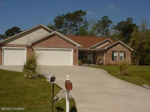 107 Beagle Dr, Hubert, NC 28539 photo 1