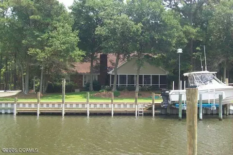 288 Oakleaf Dr, Pine Knoll Shores, NC 28512 photo 1