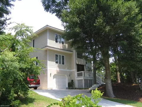 220 Windjammer E, Emerald Isle, NC 28594 photo 1