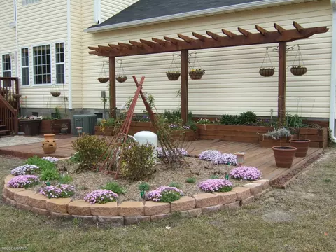 239 Ivybridge E, Hubert, NC 28539 photo 3