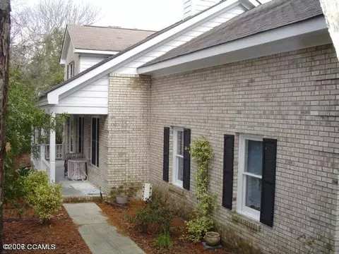 102 White Ash, Pine Knoll Shores, NC 28512 photo 1