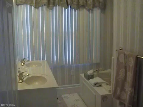 102 White Ash, Pine Knoll Shores, NC 28512 photo 10