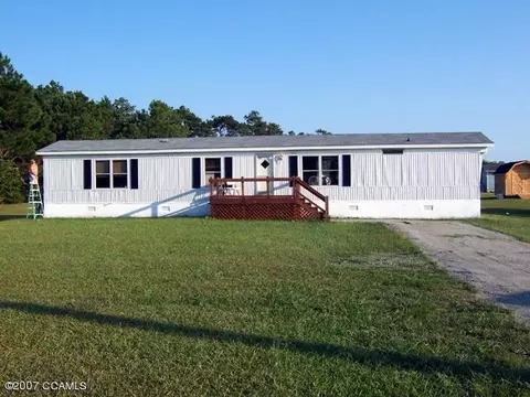 704 Straits Rd, Gloucester, NC 28528 photo 1