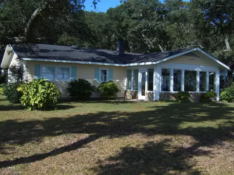 174 Yaupon Ln, Atlantic, NC 28511 photo 3