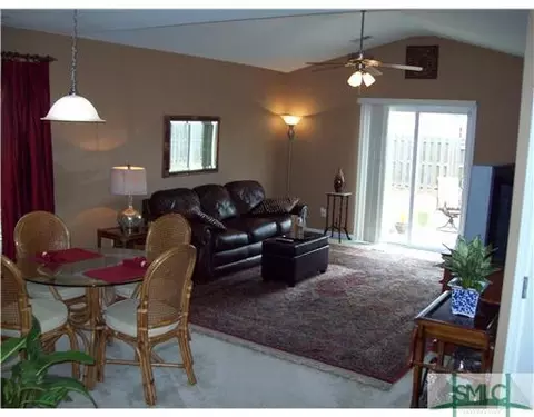 165 Lakepointe Dr, Pooler, GA 31322 photo 4