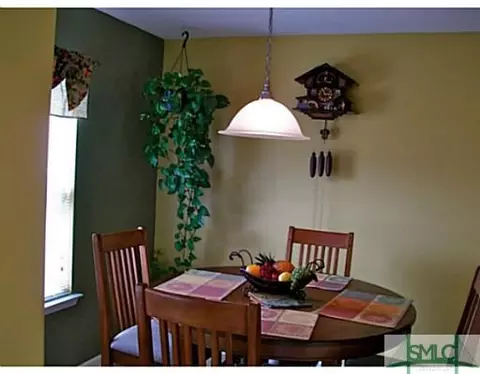 124 Lakepointe Dr, Pooler, GA 31322 photo 4