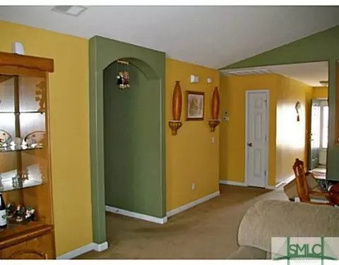 124 Lakepointe Dr, Pooler, GA 31322 photo 2