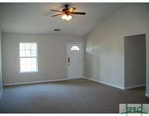 451 Shadowbrook Cir, Springfield, GA 31329 photo 2