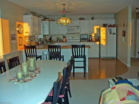 106 Page, Emerald Isle, NC 28594 photo 4
