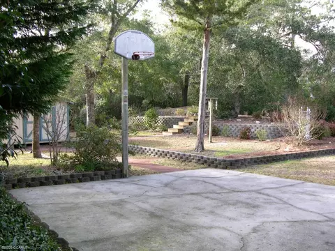 121 Shell, Emerald Isle, NC 28594 photo 5