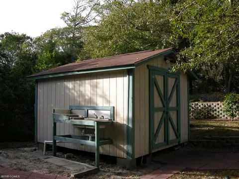 121 Shell, Emerald Isle, NC 28594 photo 6