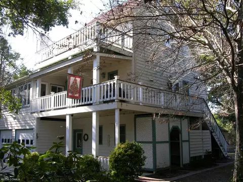 121 Shell, Emerald Isle, NC 28594 photo 2