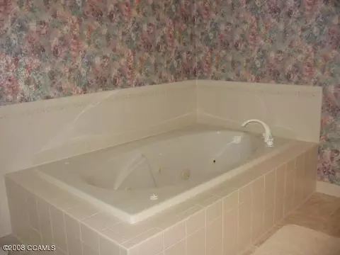 195 Oakleaf Dr, Pine Knoll Shores, NC 28512 photo 9