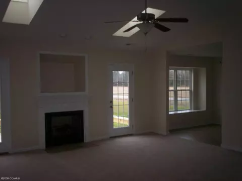 100 Mandy Ln, Hubert, NC 28539 photo 2