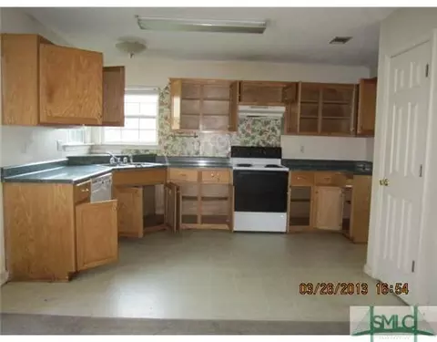 55 E Beaver Ln, Midway, GA 31320 photo 7