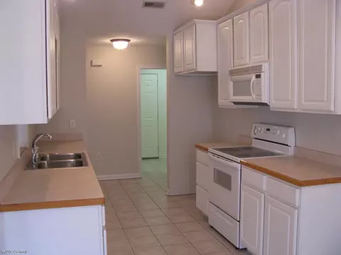 129 Juniper Rd, Pine Knoll Shores, NC 28512 photo 4