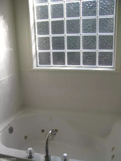 129 Juniper Rd, Pine Knoll Shores, NC 28512 photo 7