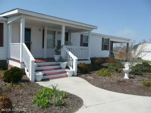 301 Chickory Ct, Stella, NC 28582 photo 2