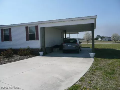 301 Chickory Ct, Stella, NC 28582 photo 3
