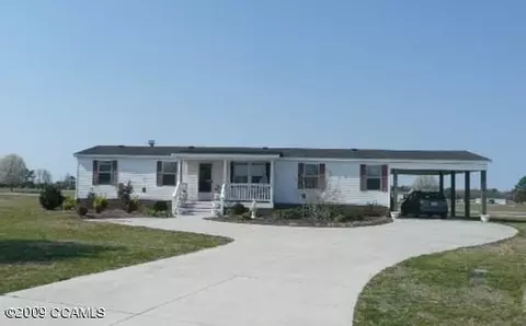 301 Chickory Ct, Stella, NC 28582 photo 1
