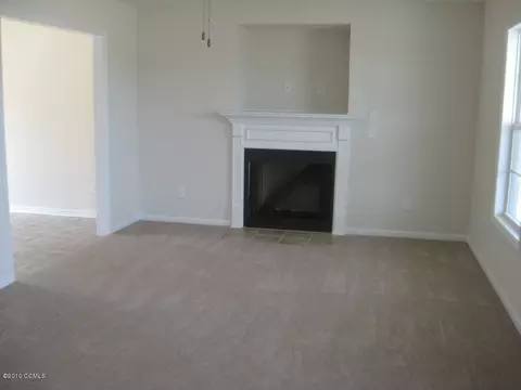 127 Mandy Ln, Hubert, NC 28539 photo 2