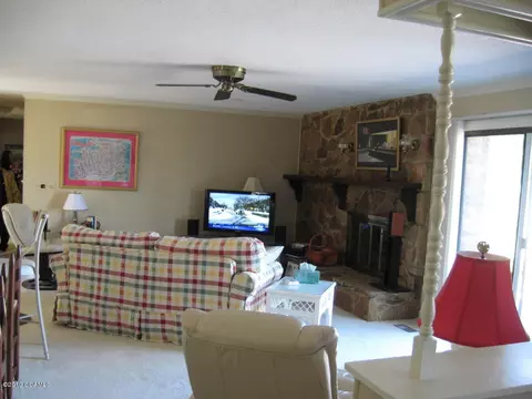 156 Oakleaf Dr, Pine Knoll Shores, NC 28512 photo 4