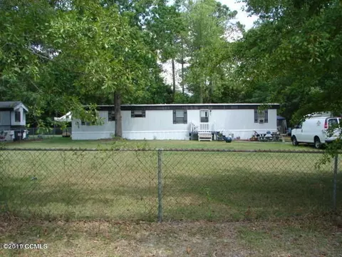 325 Queens Rd, Hubert, NC 28539 photo 1