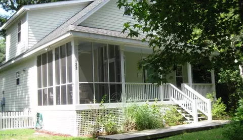 133 Juniper Rd, Pine Knoll Shores, NC 28512 photo 2