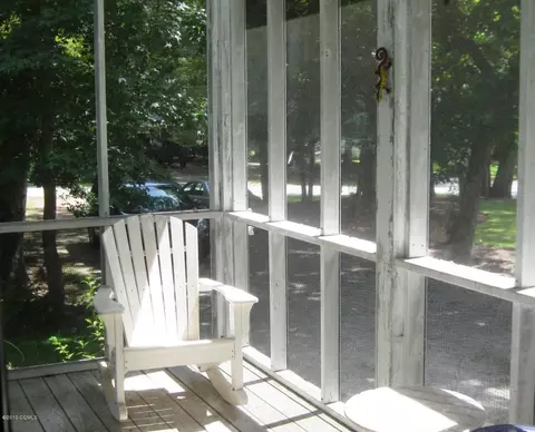 133 Juniper Rd, Pine Knoll Shores, NC 28512 photo 4