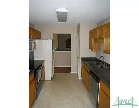 217 Longleaf Cir, Pooler, GA 31322 photo 3