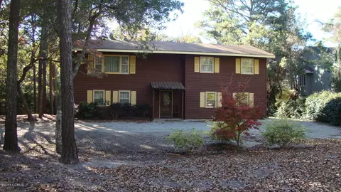 133 Oakleaf Dr, Pine Knoll Shores, NC 28512 photo 1